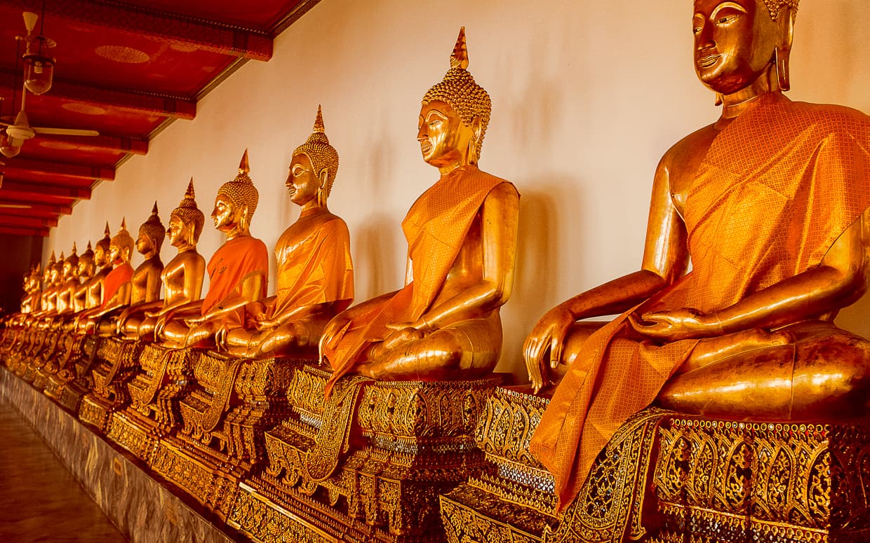 Phra Rabiang - Buddha statues in Wat Pho.