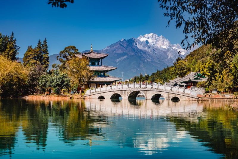 The Black Dragon Pool in Lijiang, China | Jake and Dannie